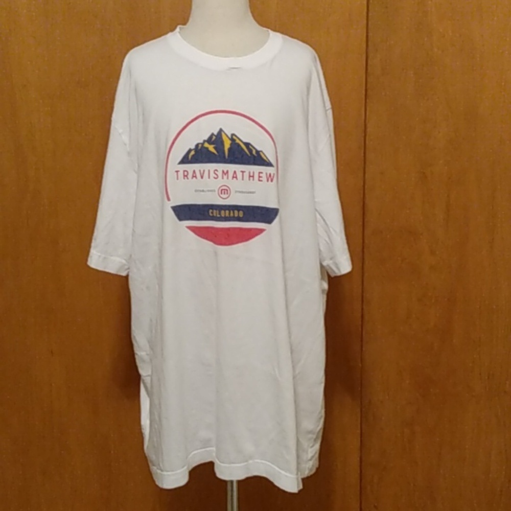 TRAVIS MATHEW Men's Tee Shirt